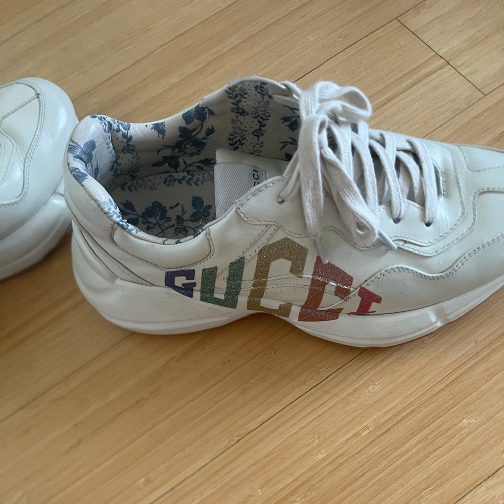 Women's Rhyton glitter Gucci sneaker